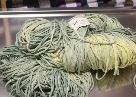 Trikåtrase bunt batikk, gulgrønn. 1 kg