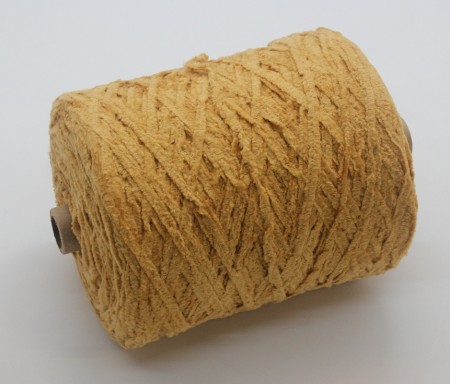 Chenillegarn Sammetsgarn 250 g, farge 219 gull/sennep